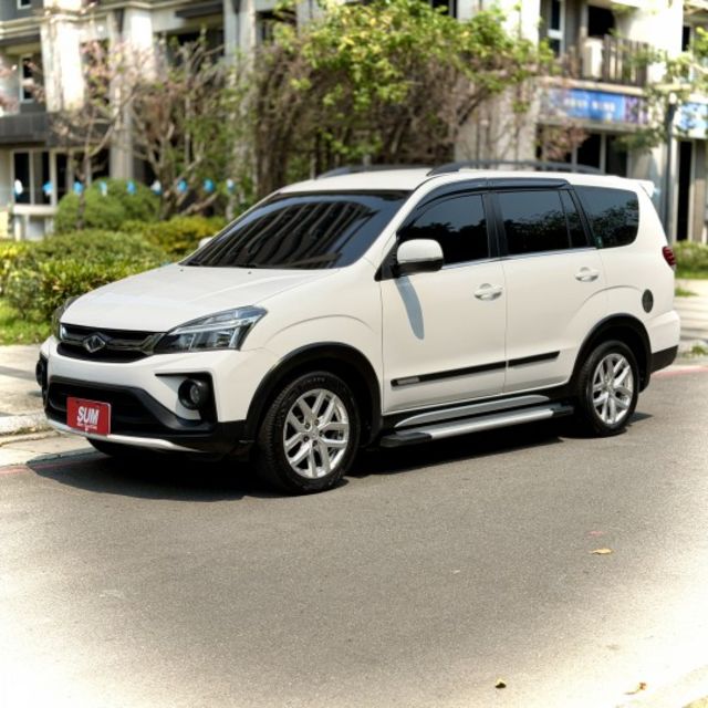 旗艦版 液晶螢幕 盲點 行李架 17吋鋁圈  第1張相片