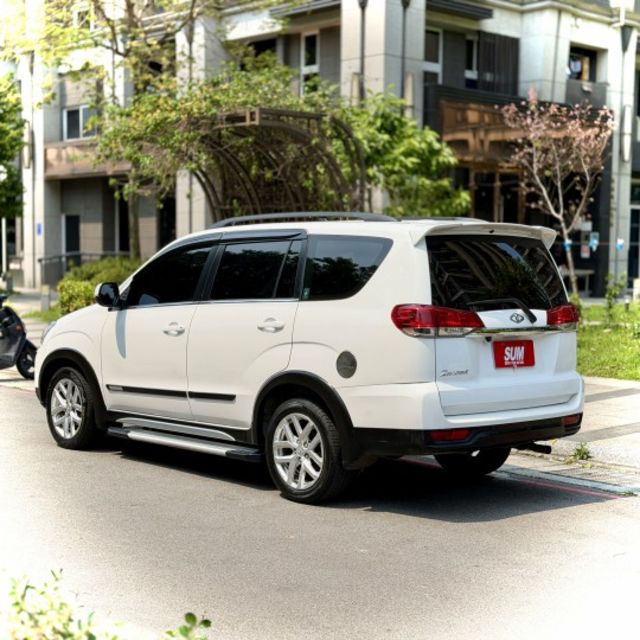 旗艦版 液晶螢幕 盲點 行李架 17吋鋁圈  第2張相片