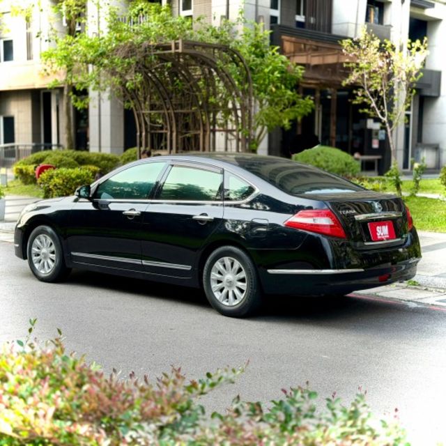 2.0 只跑12萬  第2張相片