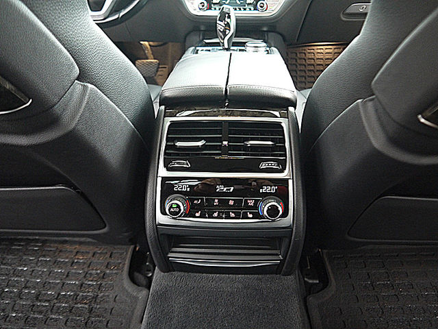 BMW/ 寶馬 740Li  第21張相片