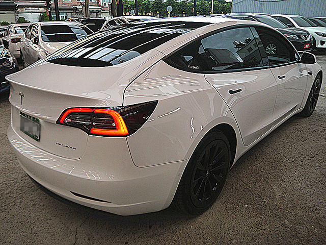 Tesla/特斯拉 Model 3  第9張相片