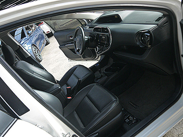 Toyota Prius  第16張相片