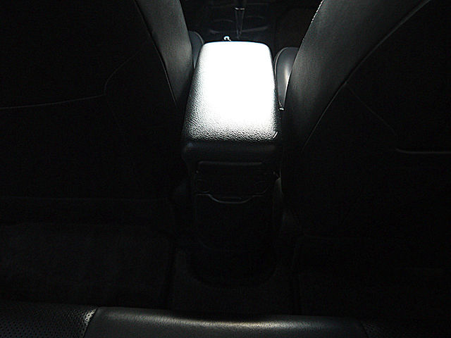 Toyota Prius  第16張相片