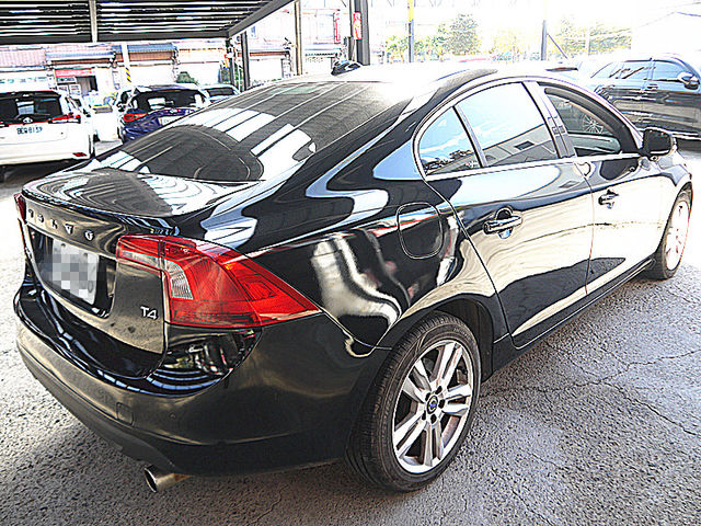 Volvo S60  第5張相片