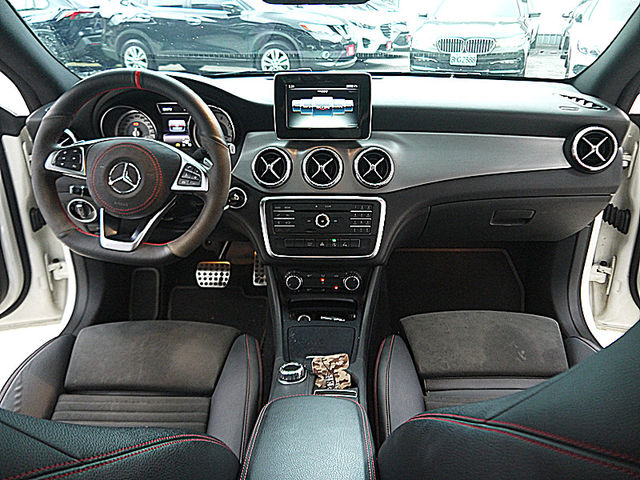 Mercedes-Benz/賓士 CLA250  第16張相片