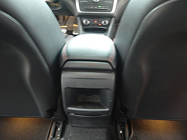Mercedes-Benz/賓士 CLA250  第17張相片