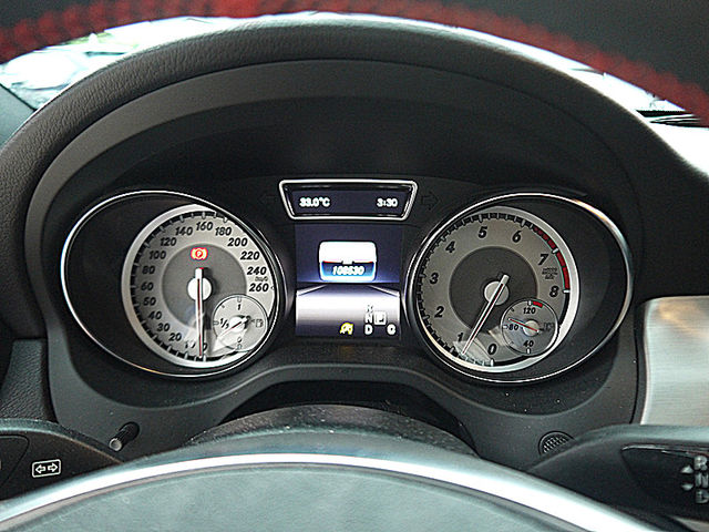 Mercedes-Benz/賓士 CLA250  第23張相片