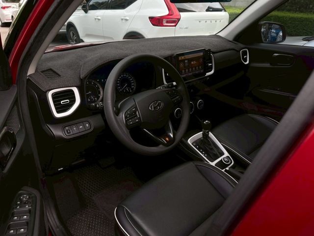 Hyundai Venue  第2張相片