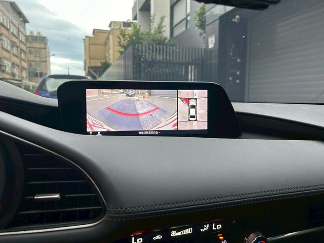 Mazda Mazda3  第4張相片