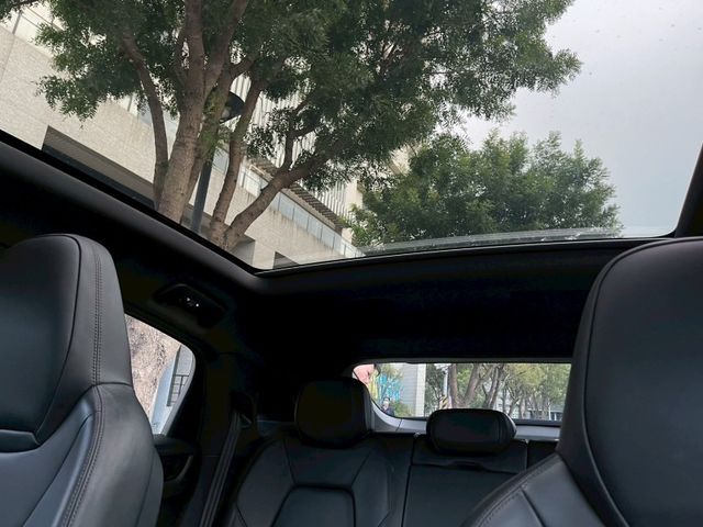 Porsche保時捷 Cayenne   第8張相片