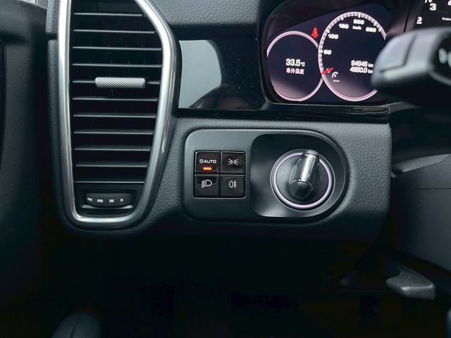 Porsche保時捷 Cayenne   第15張相片