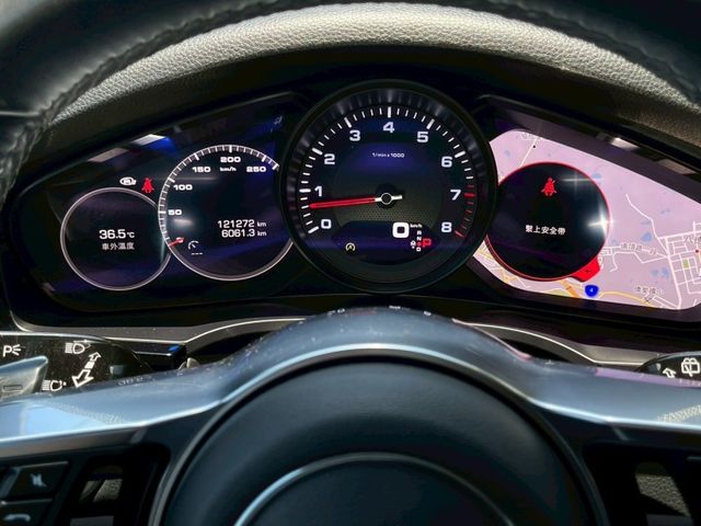 Porsche保時捷 Cayenne   第11張相片