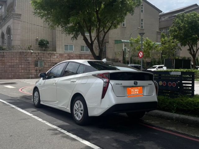 Toyota Prius  第11張相片