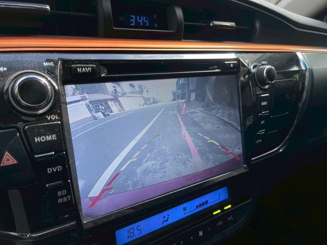 Toyota ALTIS  第10張相片