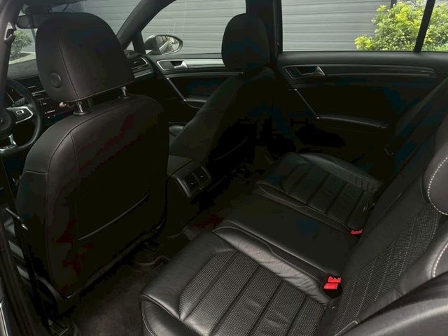 Volkswagen 福斯 Golf  第4張相片