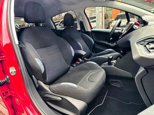 PEUGEOT寶獅 208  第13張相片