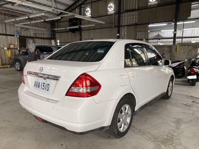 NISSAN日產 TIIDA  第2張相片