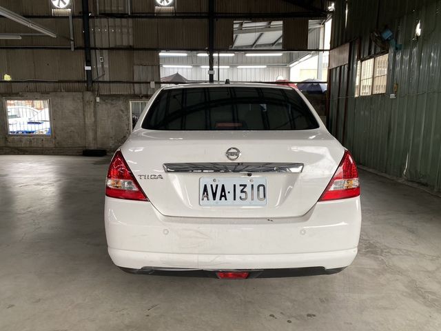 NISSAN日產 TIIDA  第9張相片