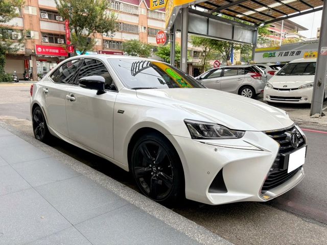 LEXUS凌志 IS 300  第3張相片