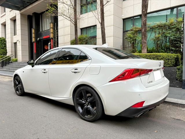 LEXUS凌志 IS 300  第4張相片