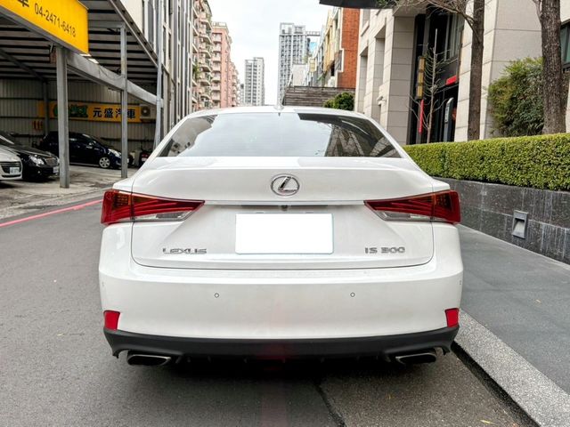 LEXUS凌志 IS 300  第9張相片
