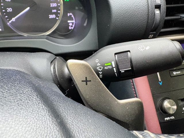 LEXUS凌志 IS 300  第15張相片
