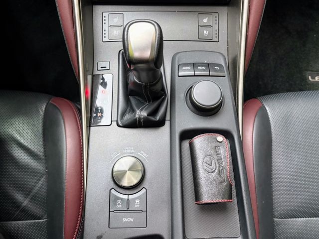 LEXUS凌志 IS 300  第19張相片