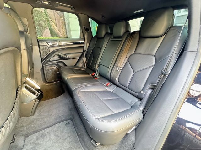 PORSCHE保時捷 CAYENNE  第12張相片