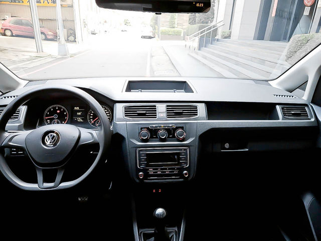 VOLKSWAGEN福斯 CADDY  第13張相片