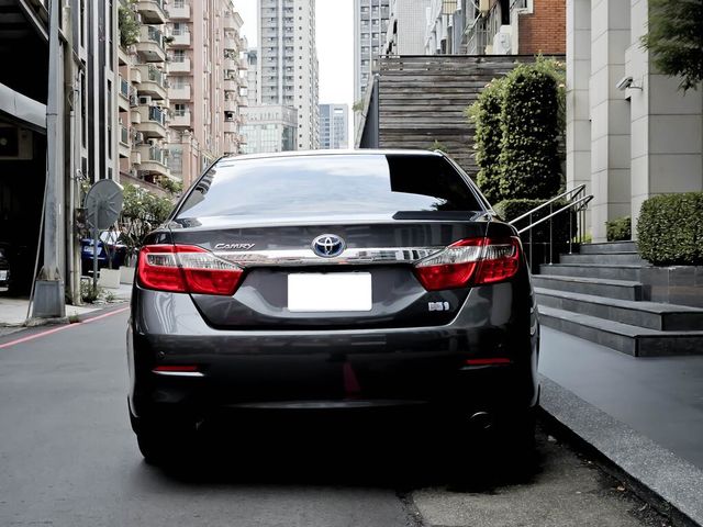 TOYOTA豐田 CAMRY HYBRID  第7張相片