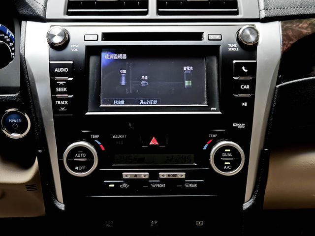 TOYOTA豐田 CAMRY HYBRID  第13張相片