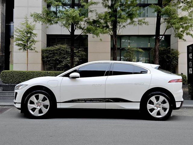 JAGUAR捷豹 I-PACE  第4張相片
