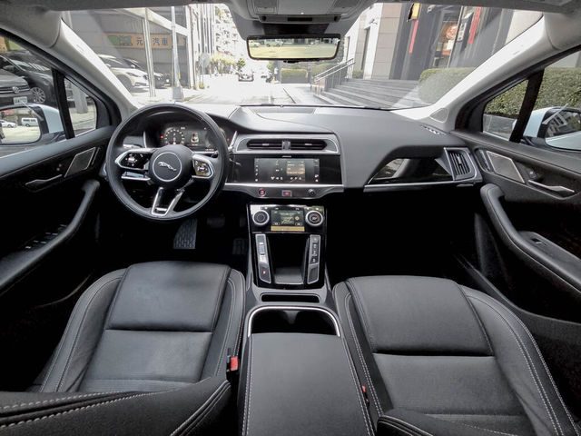 JAGUAR捷豹 I-PACE  第13張相片