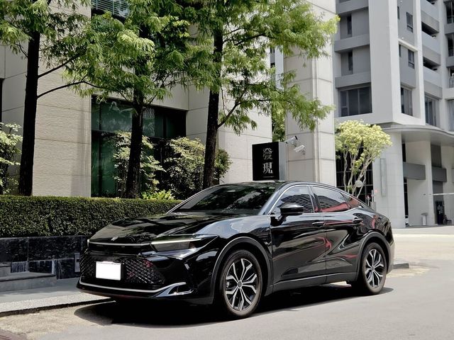 TOYOTA豐田 CROWN  第1張相片