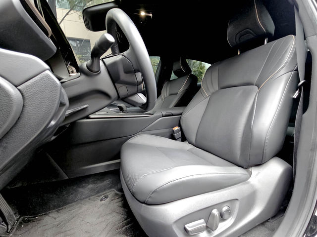 TOYOTA豐田 CROWN  第10張相片