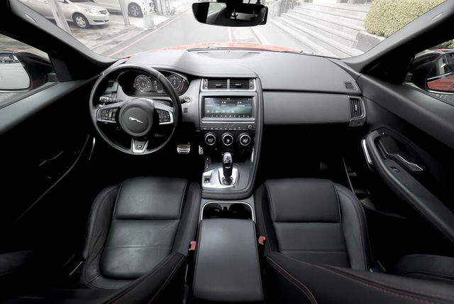 JAGUAR捷豹 E-PACE  第11張相片