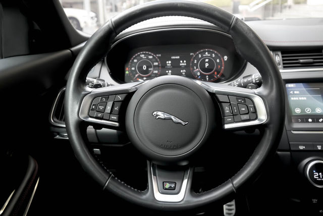 JAGUAR捷豹 E-PACE  第13張相片