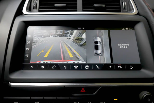 JAGUAR捷豹 E-PACE  第14張相片