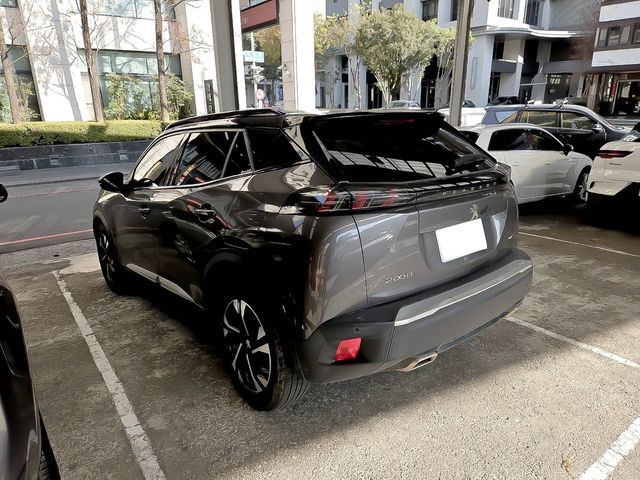 PEUGEOT寶獅 2008  第5張相片