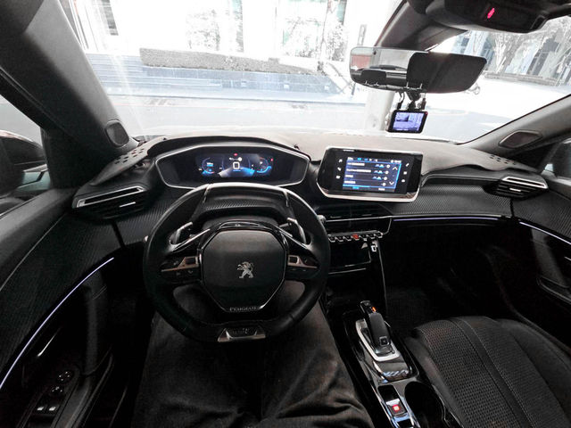 PEUGEOT寶獅 2008  第6張相片