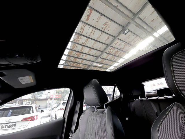 PEUGEOT寶獅 2008  第7張相片