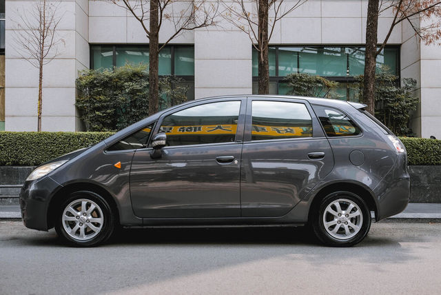 MITSUBISHI三菱 COLT PLUS  第4張相片