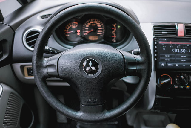 MITSUBISHI三菱 COLT PLUS  第12張相片