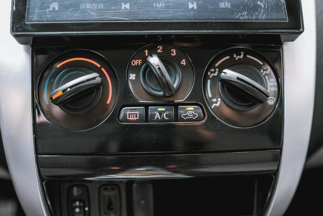 MITSUBISHI三菱 COLT PLUS  第14張相片