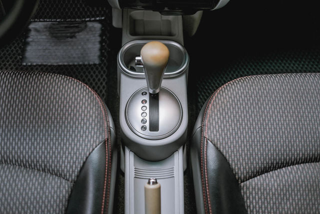 MITSUBISHI三菱 COLT PLUS  第15張相片