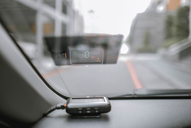 MITSUBISHI三菱 COLT PLUS  第16張相片