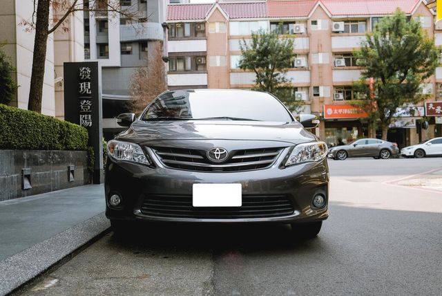TOYOTA豐田 ALTIS  第2張相片