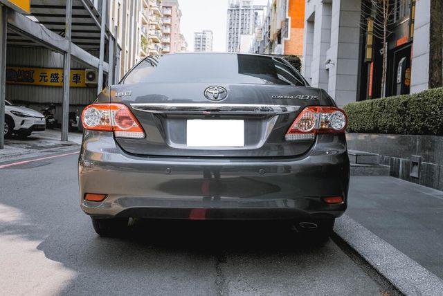 TOYOTA豐田 ALTIS  第6張相片