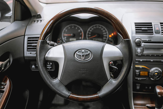 TOYOTA豐田 ALTIS  第9張相片