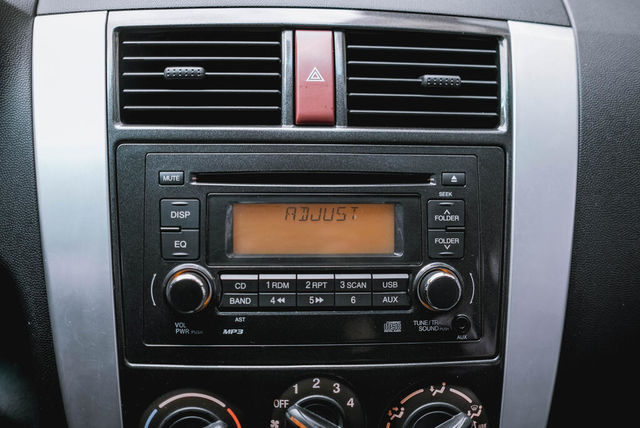 MITSUBISHI三菱 COLT PLUS  第12張相片